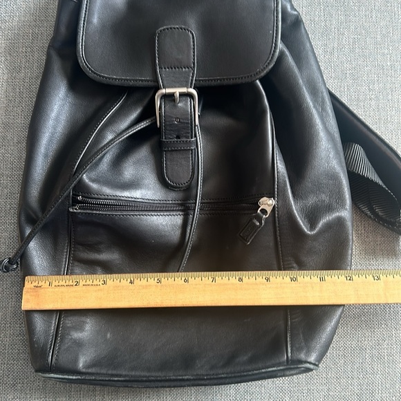 Vintage Coach 0529 Classic Black Leather Backpack - Picture 14 of 16